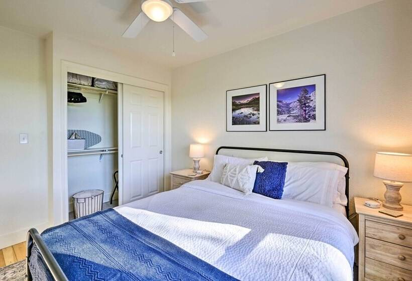 Peaceful Ranch Home W/ Sierra Nevada Views