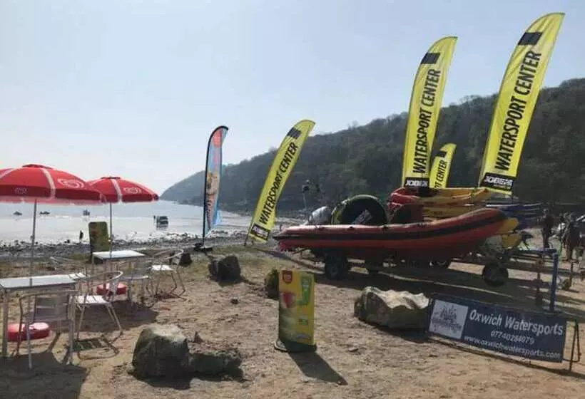 Majatalo Just Stay Wales   Marshmallow Cottage