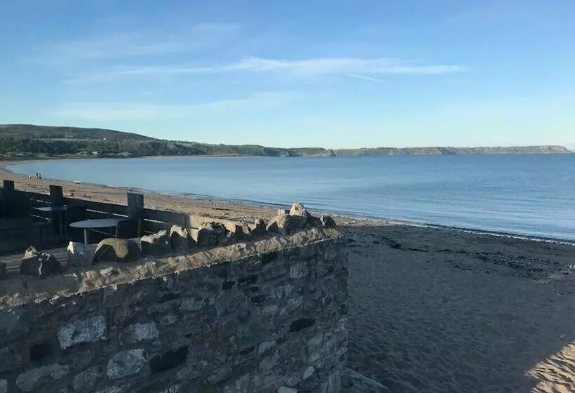 Majatalo Just Stay Wales   Marshmallow Cottage