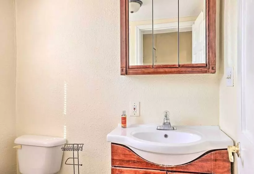 Pet Friendly Allentown Retreat W/ Backyard!