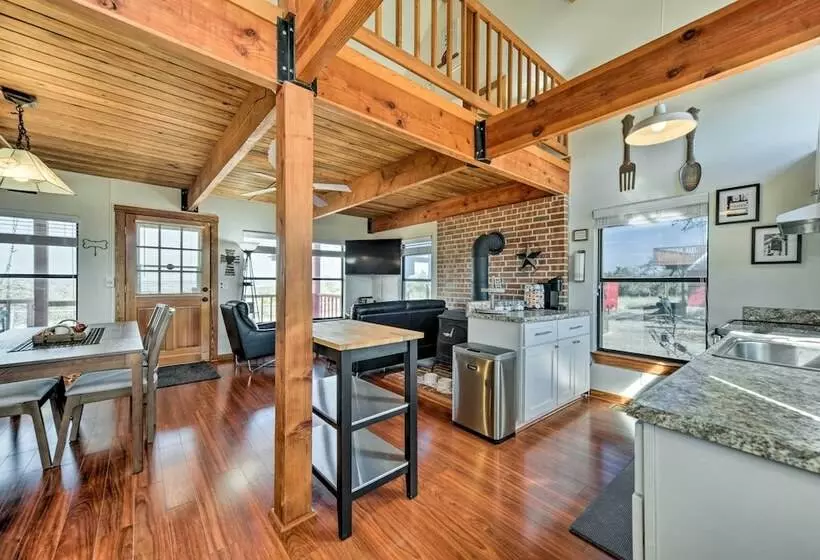 Pet Friendly Fredericksburg Cabin W/ Lovely Views