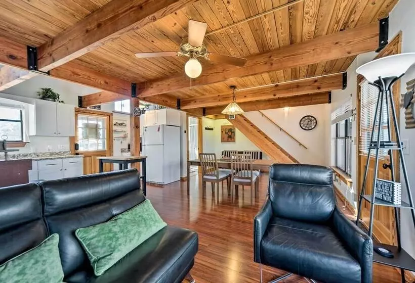 Pet Friendly Fredericksburg Cabin W/ Lovely Views