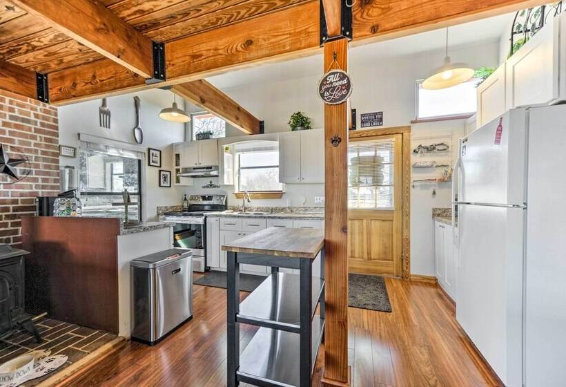 Pet Friendly Fredericksburg Cabin W/ Lovely Views