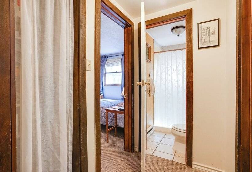 Cozy Creekside Cabin In La Veta: Hike & Fish!