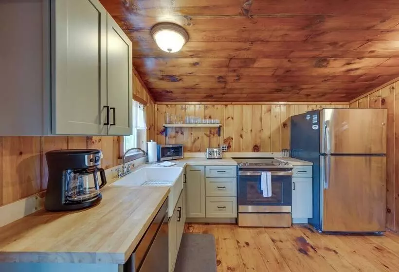 Rustic Cabin Retreat On Rangeley Lake!