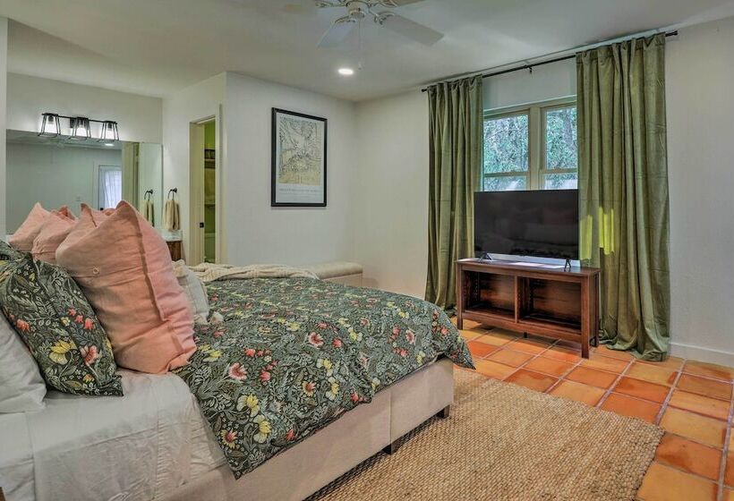 San Marcos Vacation Rental: 4 Miles To Downtown!