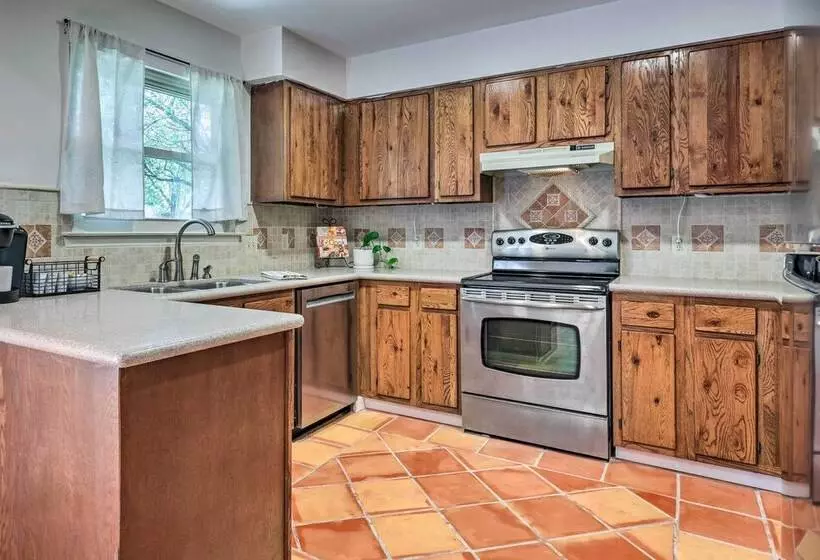 San Marcos Vacation Rental: 4 Miles To Downtown!
