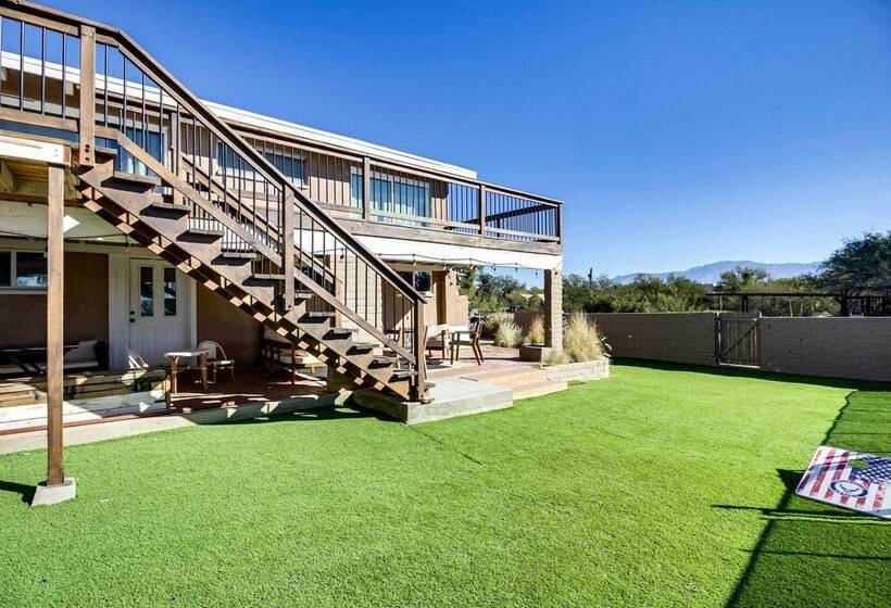 Spacious Tucson Retreat W/ Deck, Patio + Yard