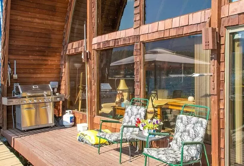 Tranquility  Float House On Lk Pend Oreille