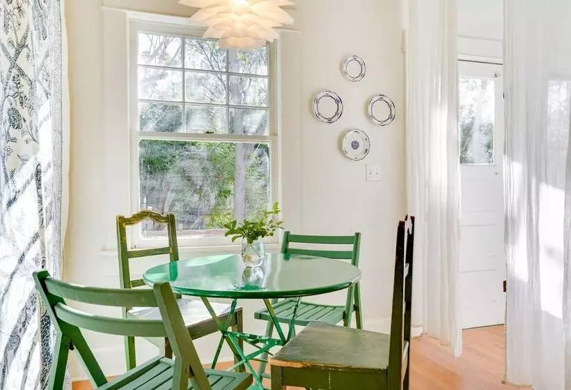 Vintage Home W/ Mtn Views: 12 Mi To Patagonia Lake