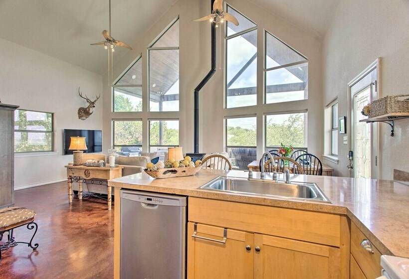 Waterfront Home W/ Boat Dock On Lake Granbury!