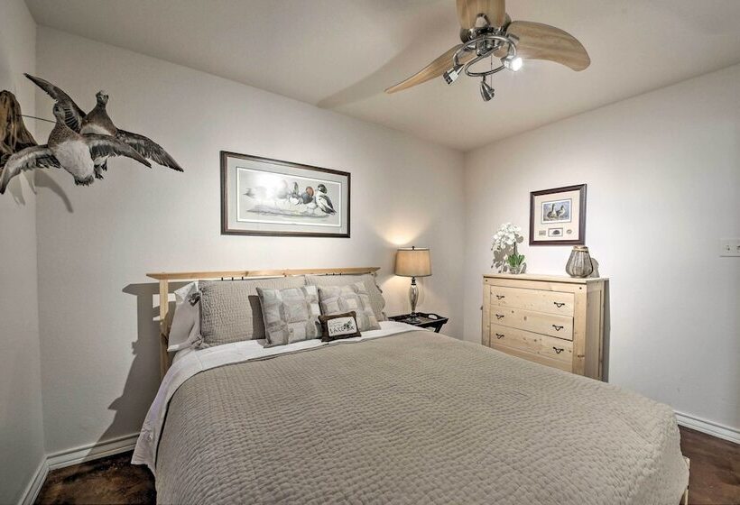 Waterfront Home W/ Boat Dock On Lake Granbury!