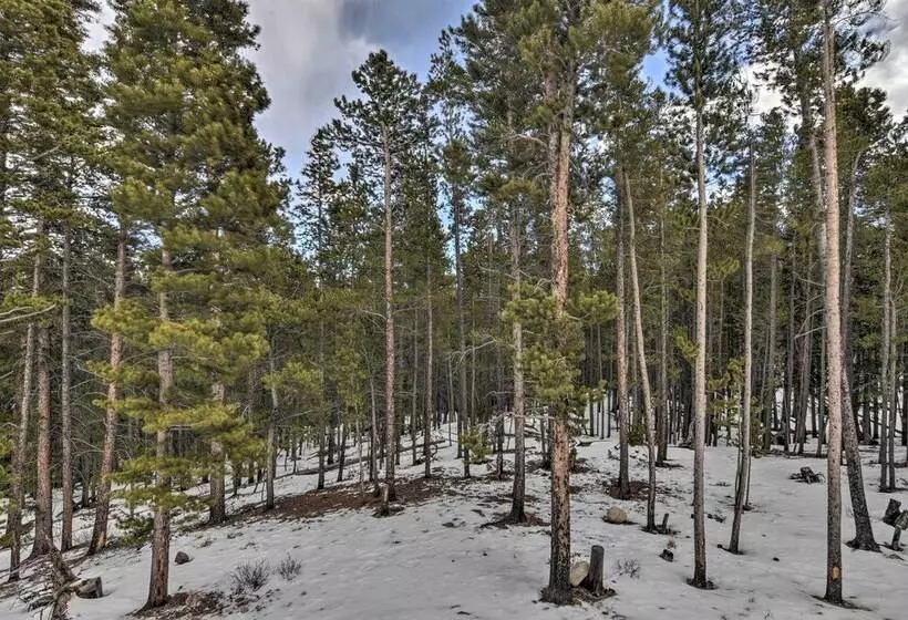 24 0107 16 Acre Fairplay Cabin W/ Mountain Views!