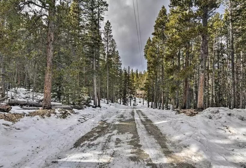 24 0107 16 Acre Fairplay Cabin W/ Mountain Views!