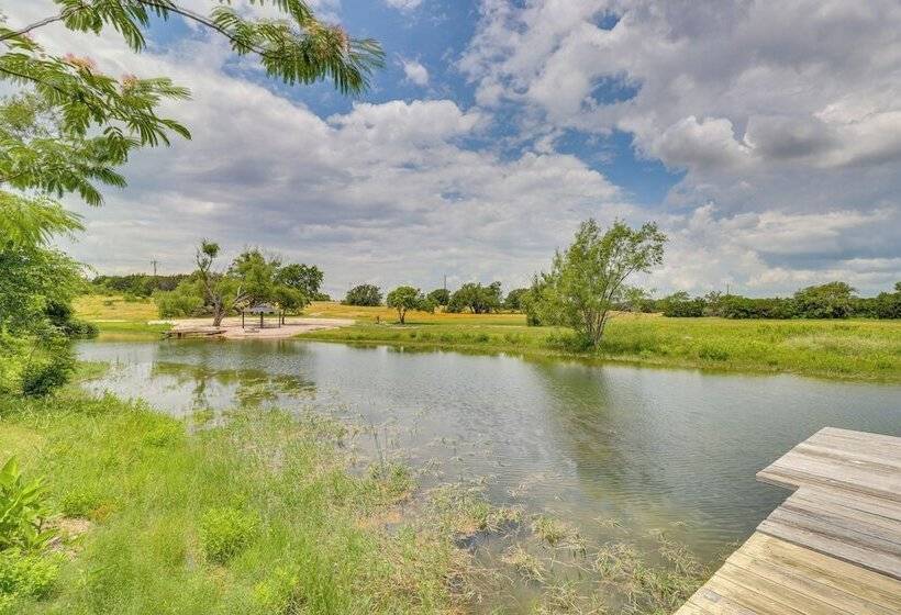 Bertram Ranch Property W/ Patio & Gas Grill!