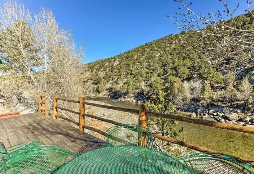 ~ 1 Mi To Downtown: Buena Vista Riverfront Escape!