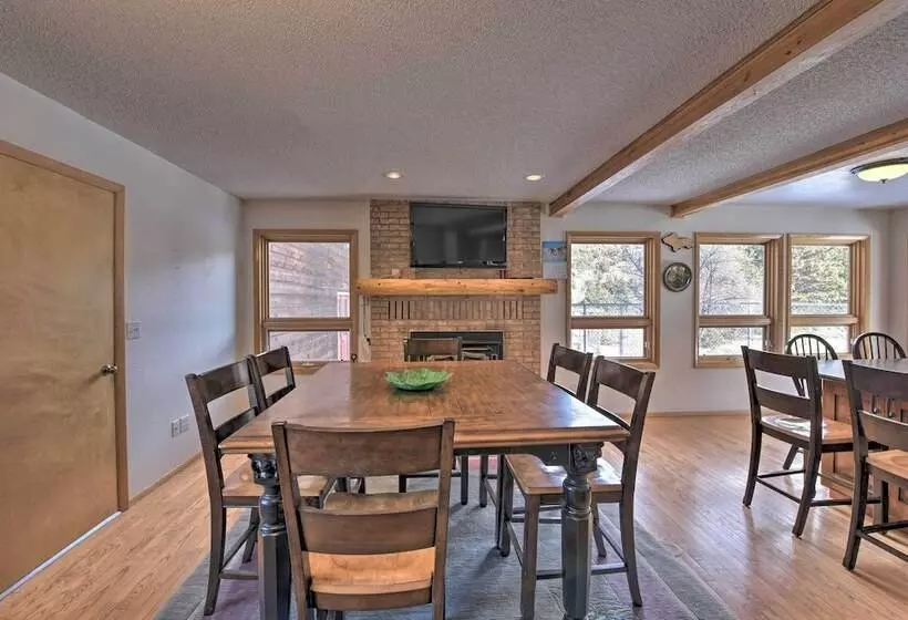 ~ 1 Mi To Downtown: Buena Vista Riverfront Escape!