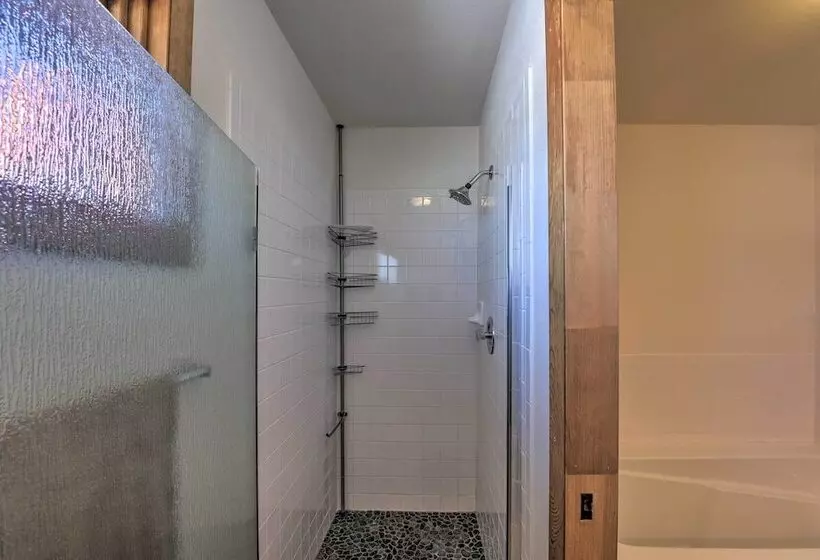 ~ 1 Mi To Downtown: Buena Vista Riverfront Escape!