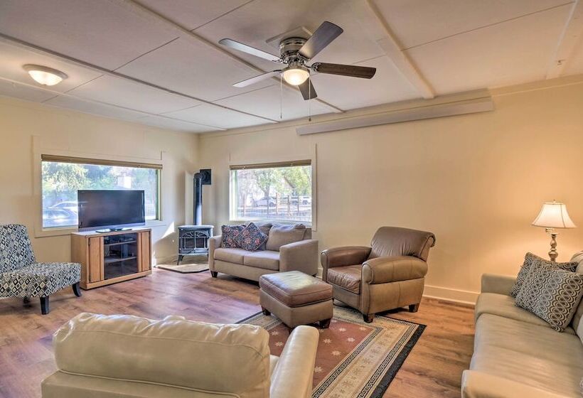 Buena Vista Home W/ Patio 2 Blocks To Main St