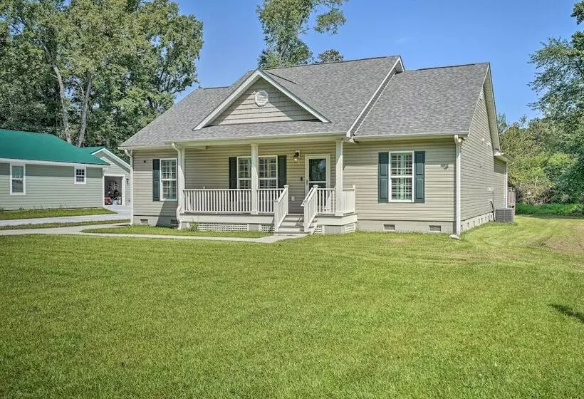 Charming Mount Pleasant Home: 7 Miles To Beach!