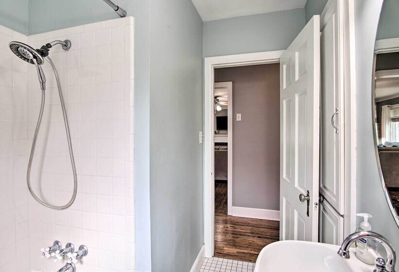 Charming Tulsa Bungalow W/ Furnished Deck!