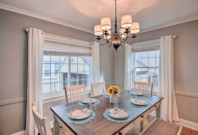 Charming Tulsa Bungalow W/ Furnished Deck!