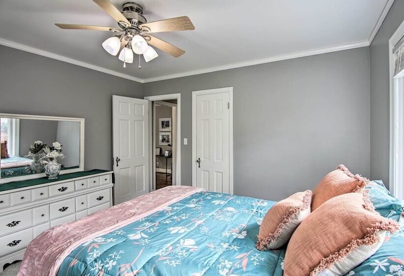 Charming Tulsa Bungalow W/ Furnished Deck!