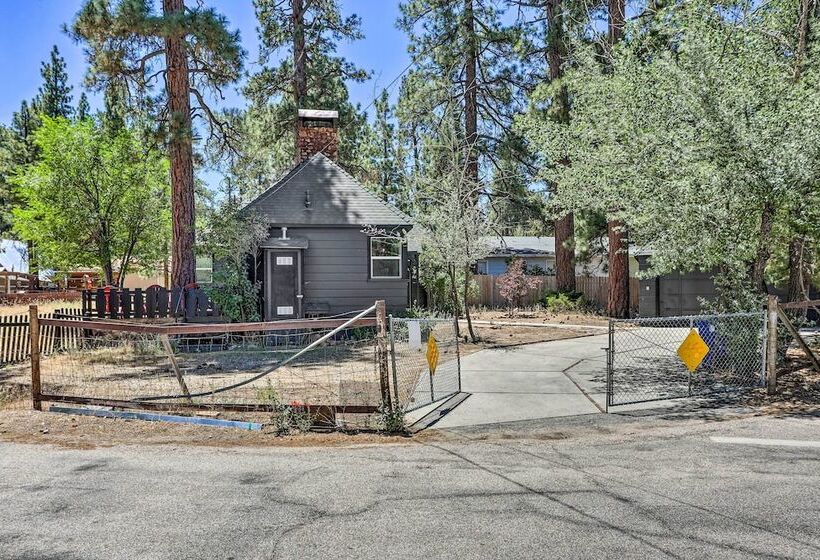 2 Mi To Big Bear Lake: Cabin W/ Game Room