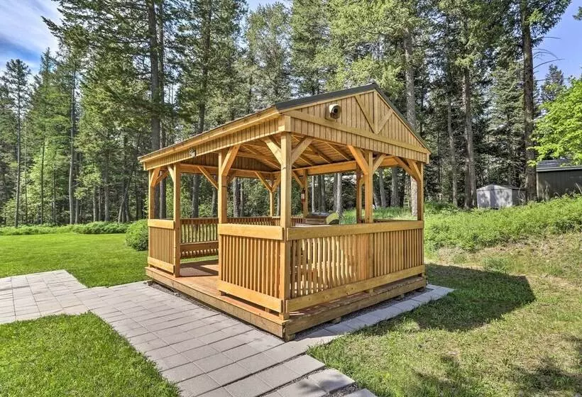 Columbia Falls Private Retreat: Pool Table & Deck!