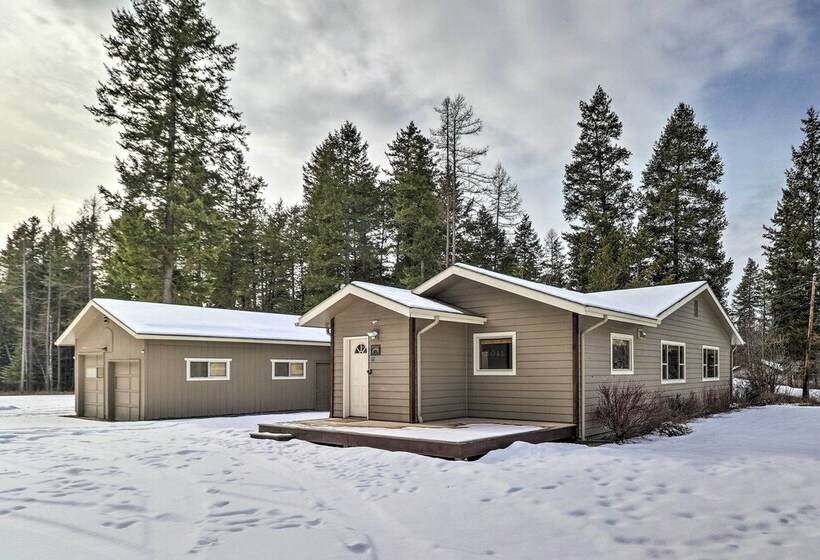 Columbia Falls Private Retreat: Pool Table & Deck!