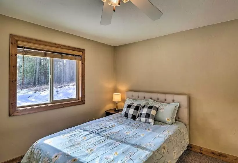 Columbia Falls Private Retreat: Pool Table & Deck!