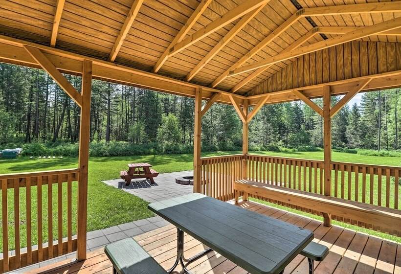 Columbia Falls Private Retreat: Pool Table & Deck!