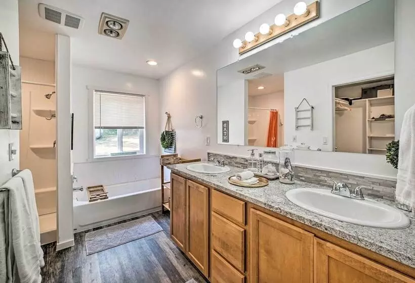 Serene Carnation Abode < 2 Mi To Snoqualmie River