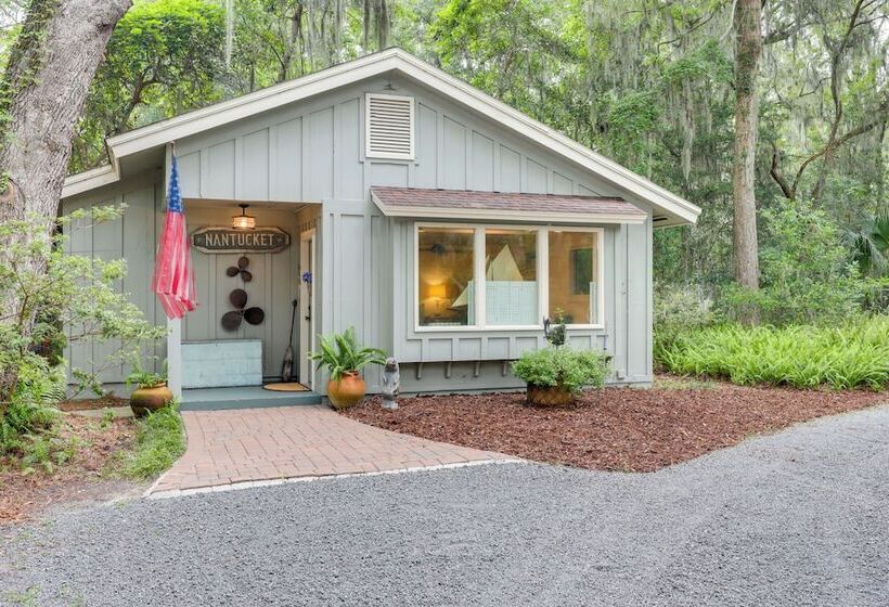 Nantucket Hide Away Cottage On Saint Marys River!