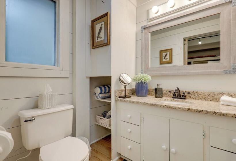 Nantucket Hide Away Cottage On Saint Marys River!