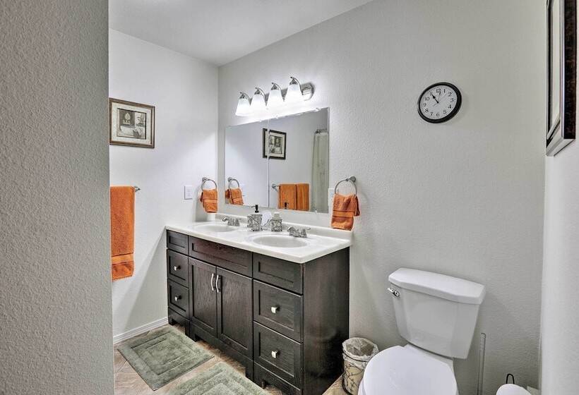 Fairbanks Alaskan Abode ~ 1 Mile To Pioneer Park!