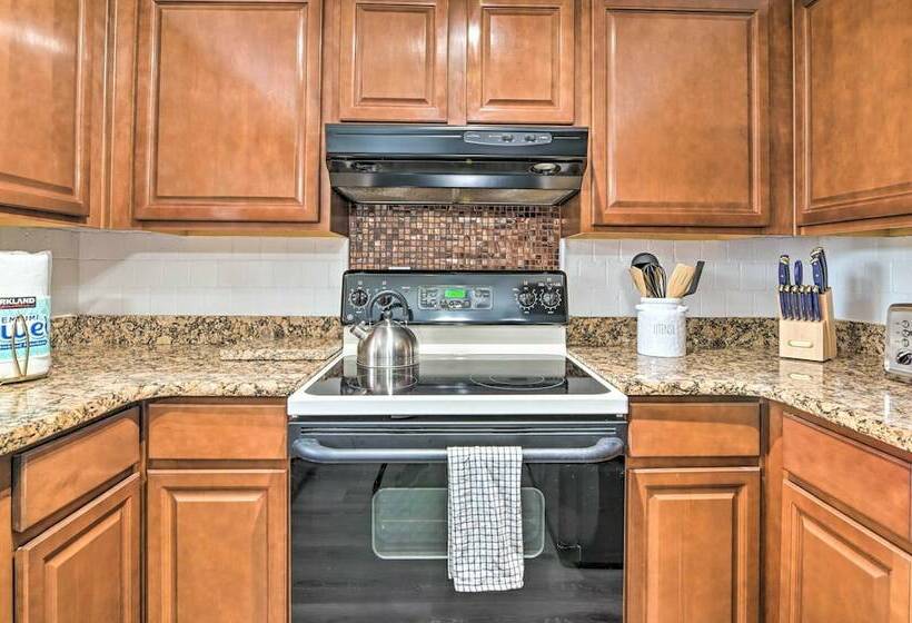 Family Friendly Tampa House With Private Pool!