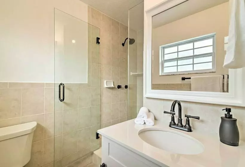 Family Friendly Tampa House With Private Pool!