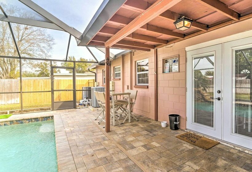 Family Friendly Tampa House With Private Pool!