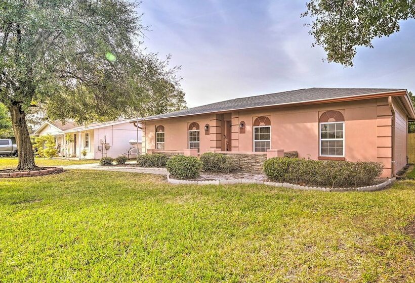 Family Friendly Tampa House With Private Pool!