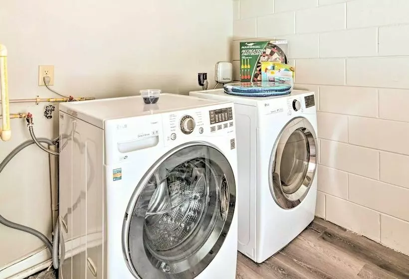 Family Friendly Tampa House With Private Pool!