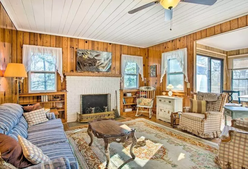 Dog Friendly Hendersonville Cabin: Deck & Views