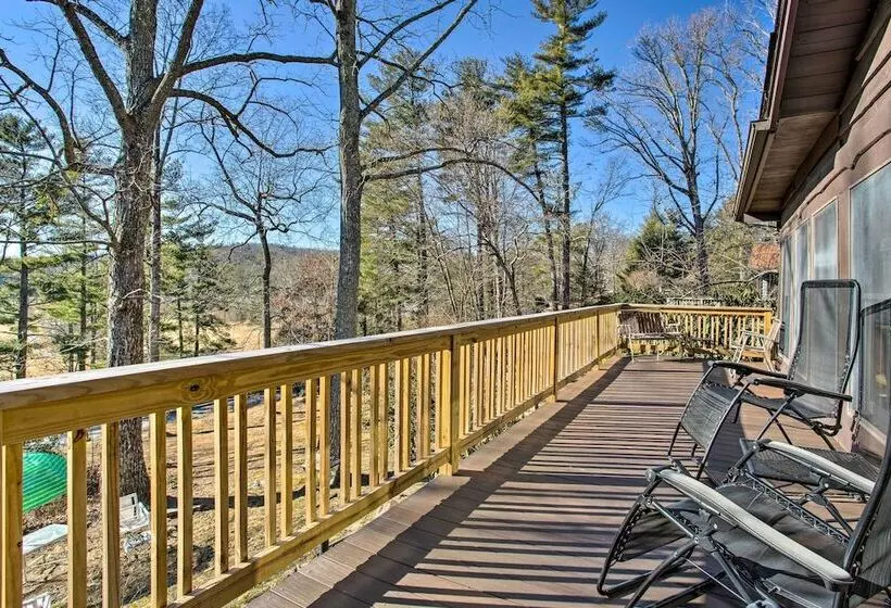 Dog Friendly Hendersonville Cabin: Deck & Views