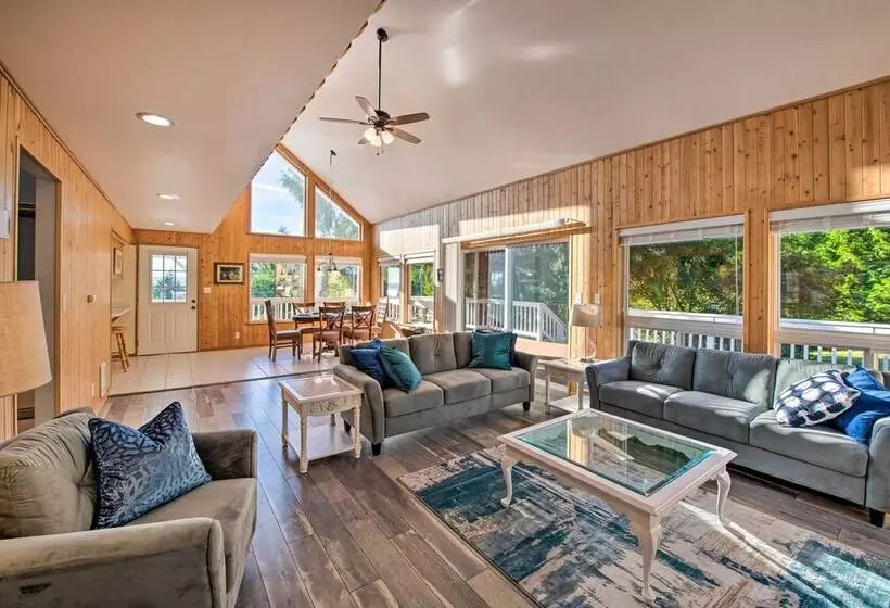 Hood Canal Home W/ Hot Tub   Bordering Olympic Np!