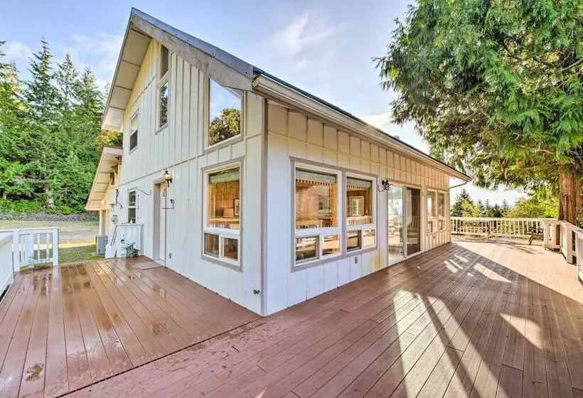 Hood Canal Home W/ Hot Tub   Bordering Olympic Np!