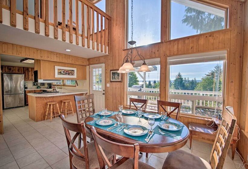 Hood Canal Home W/ Hot Tub   Bordering Olympic Np!