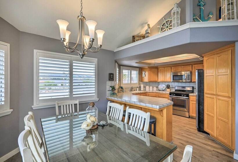 Ideally Located Ocean Escape Near Beach & Wineries