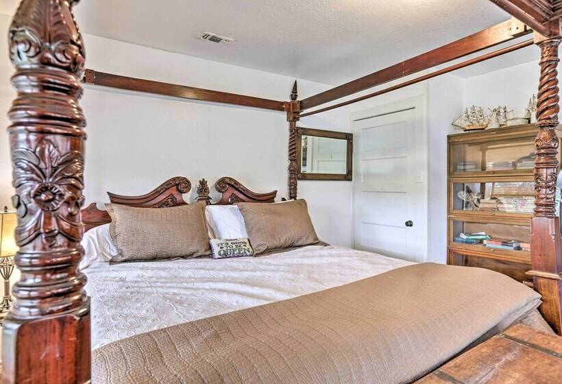 Kerrville Area Home W/ Outdoor Entertainment Space