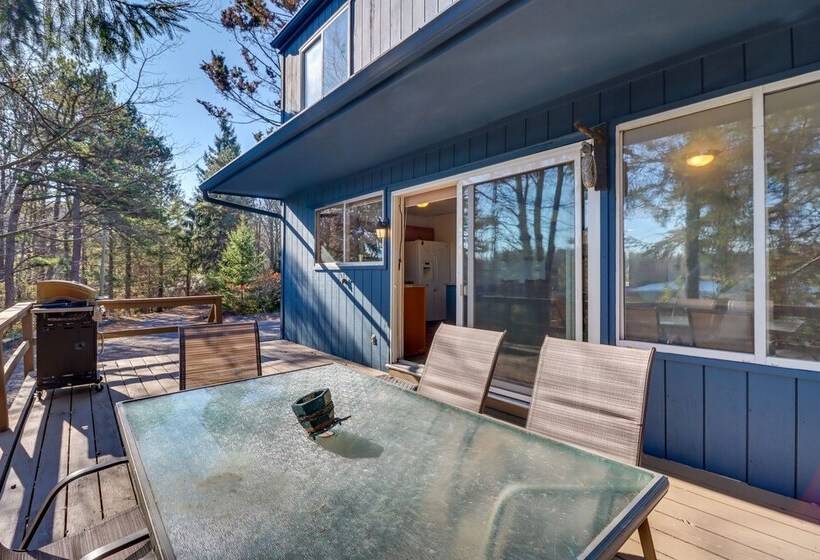 Near Skiing: Lakefront Gem W/ Kayaks In Long Pond