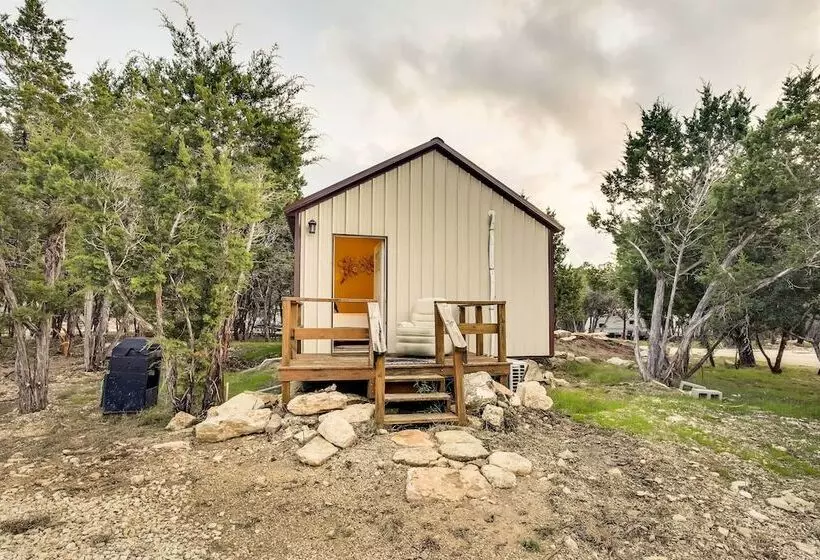 Lakehills Cabin With Fire Pit, Near Medina Lake!